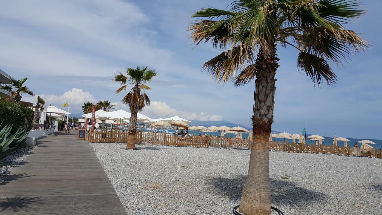Studio Des Anges Villeneuve-Loubet Exterior photo